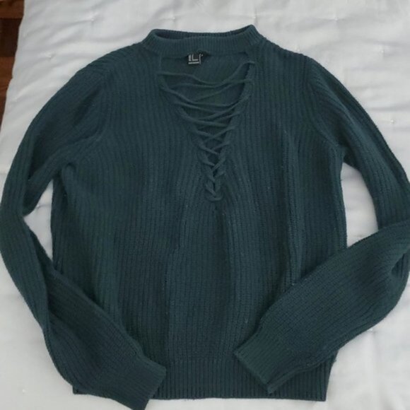 Hunter Green Ring Neck Strappy Front Knit Sweater- S - Picture 6 of 12
